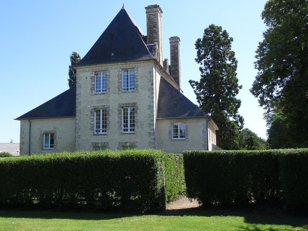 Chateau Turgot Gites Bons-Tassily Zimmer foto